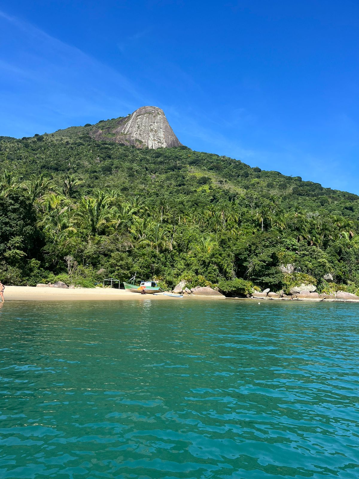 LANCHA MAMANGUÁ COMPLETO 09:30h – 6 Horas e 6 Paradas