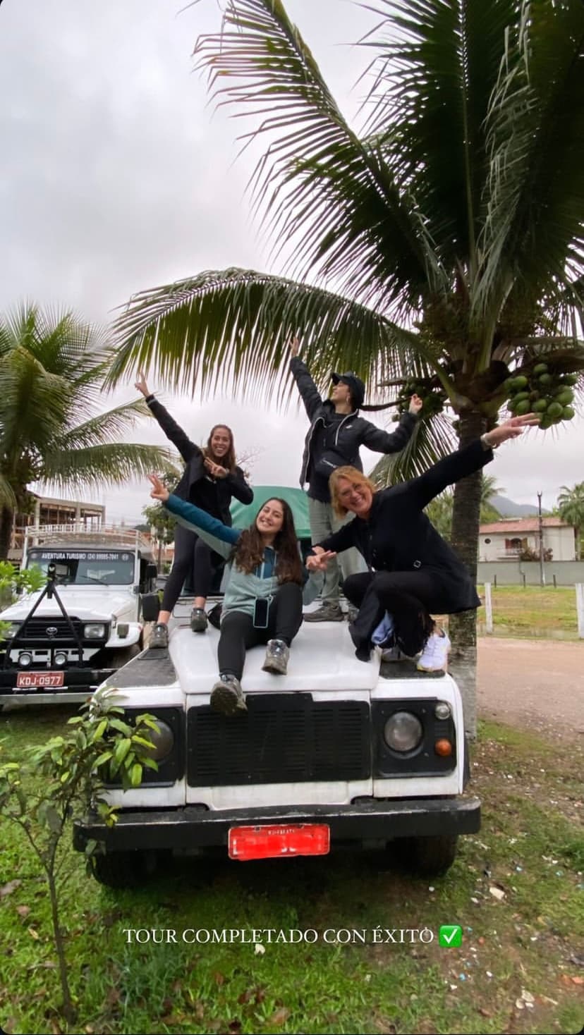 JEEP COMPLETO 09:30h – 4 Cachoeiras, 3 Alambiques e 9 Paradas